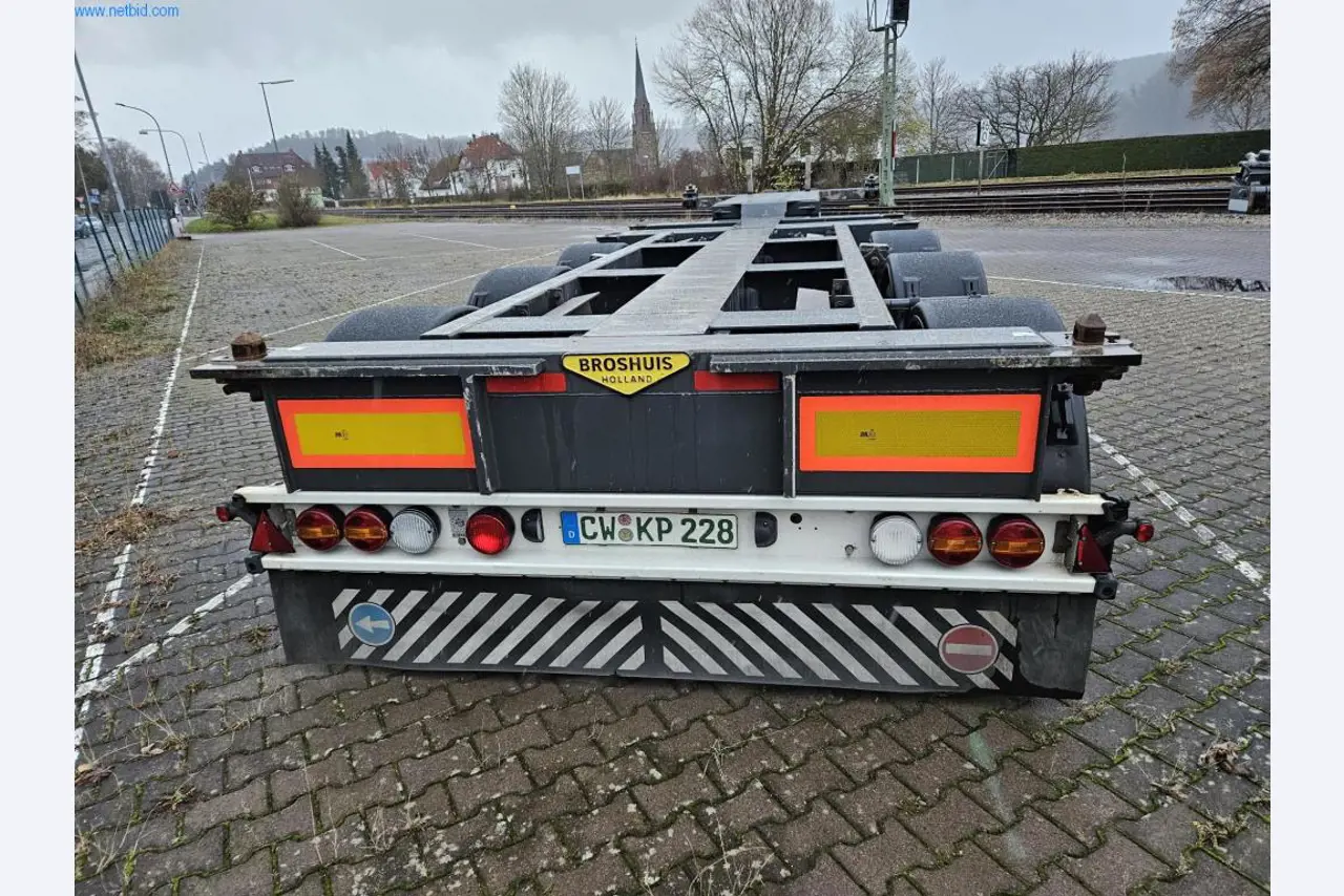 Sattelauflieger - Wechselbrücken - Container - Schwerlastgabelstapler -1