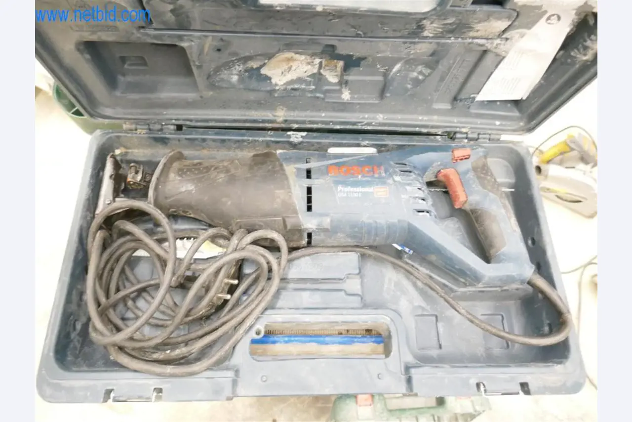 Stroje a zařízení silniční stavební společnosti-1