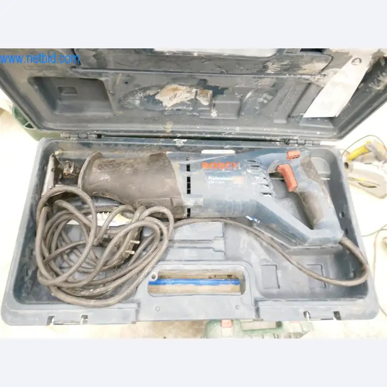 Stroje a zařízení silniční stavební společnosti-1