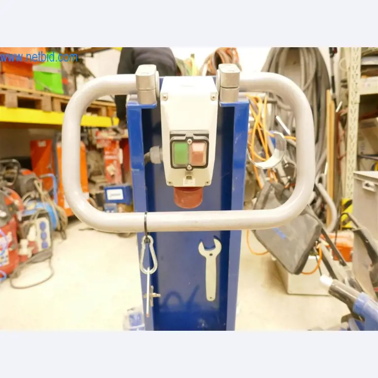 Máquinas y equipos de una empresa de construcción de carreteras-4