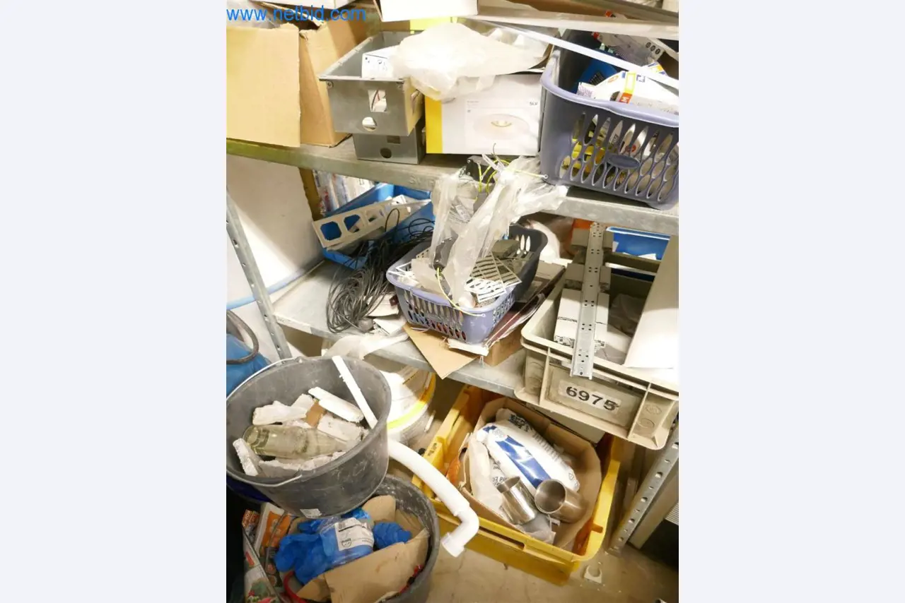 Máquinas e equipamento de uma empresa de construção de estradas-11