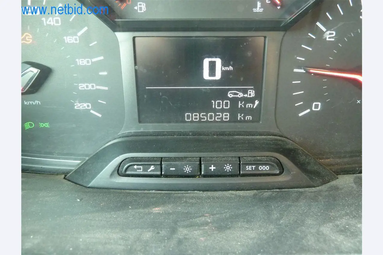 Machines en uitrusting van een wegenbouwbedrijf-17