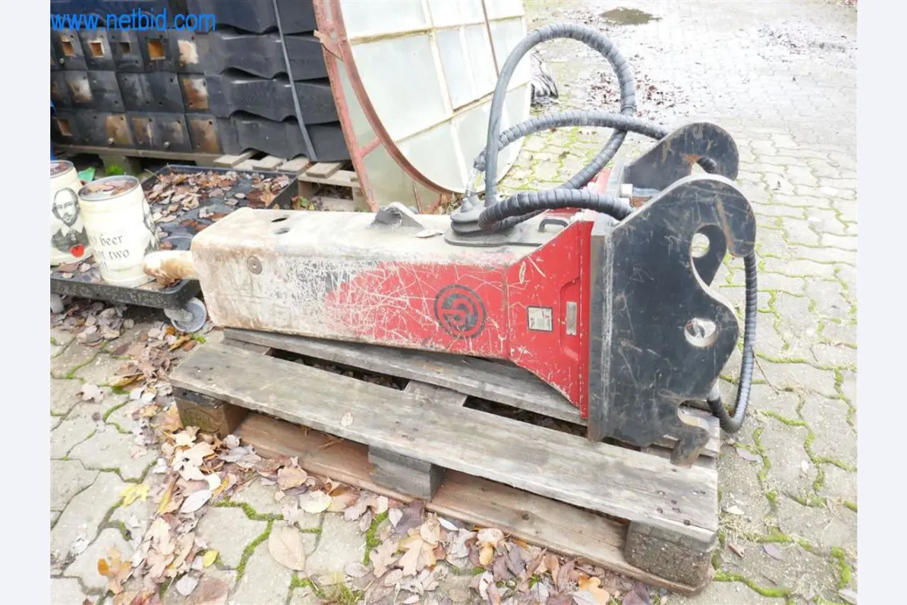 Maschinen und Ausstattung eines Straßenbau Unternehmens-1