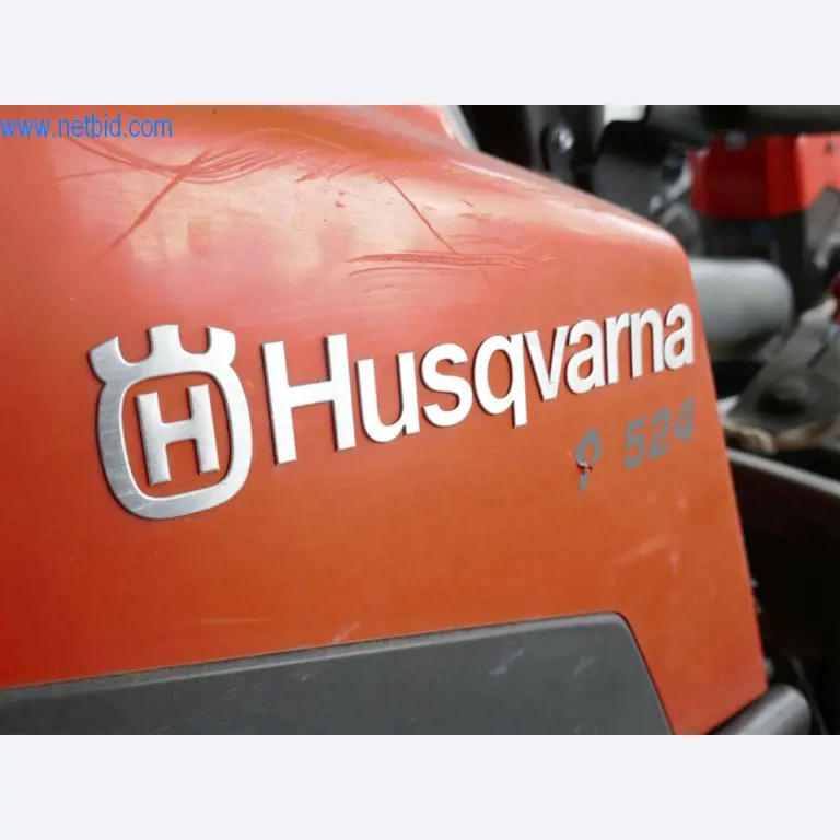 Máquinas e equipamento de uma empresa de construção de estradas-7