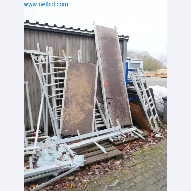 Máquinas e equipamento de uma empresa de construção de estradas-4