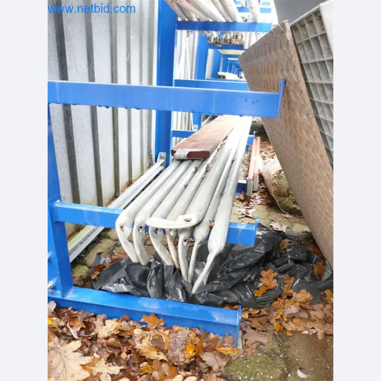 Máquinas e equipamento de uma empresa de construção de estradas-8