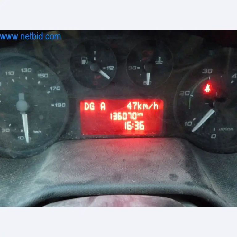 Maschinen und Ausstattung eines Straßenbau Unternehmens-15