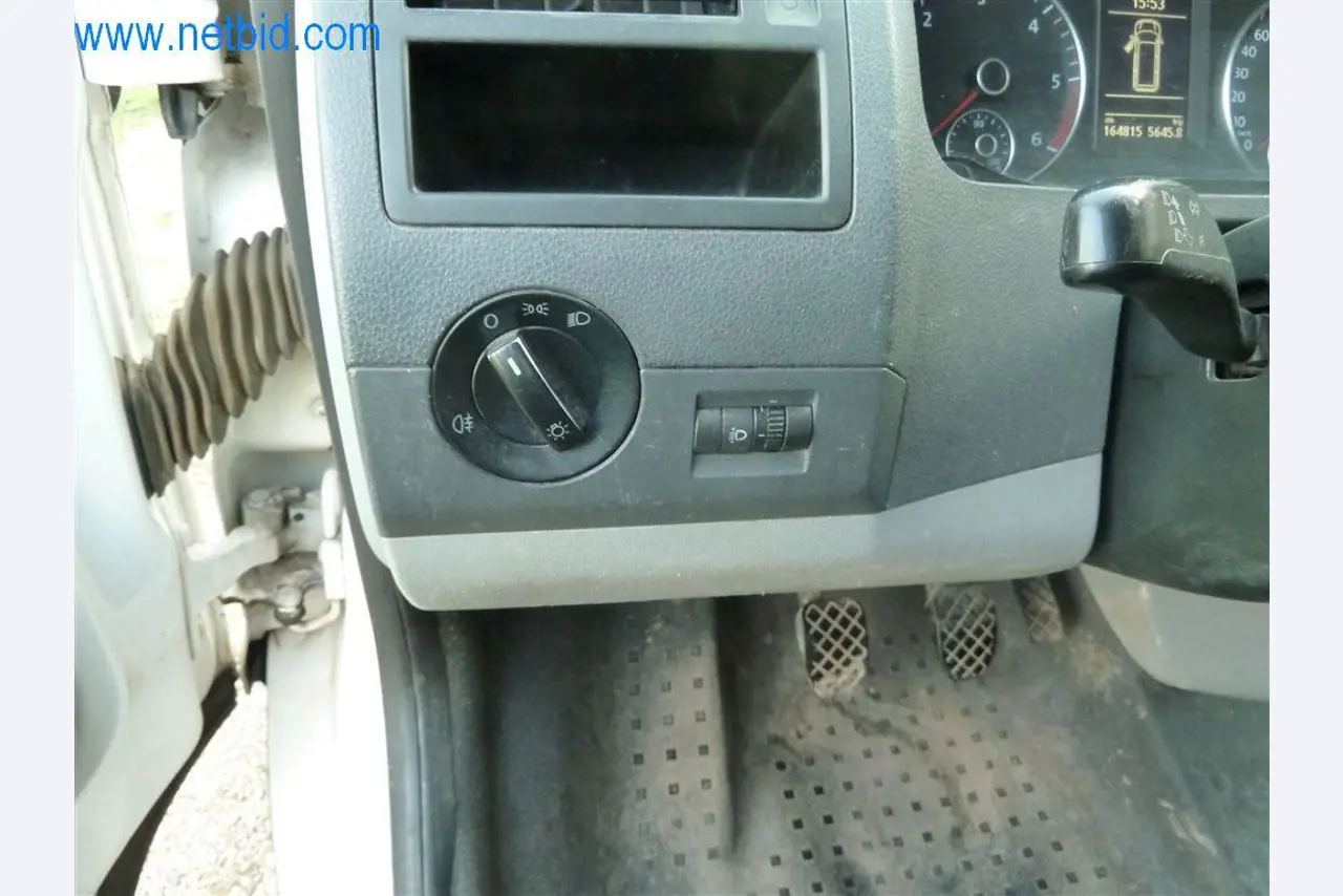 Maschinen und Ausstattung eines Straßenbau Unternehmens-12