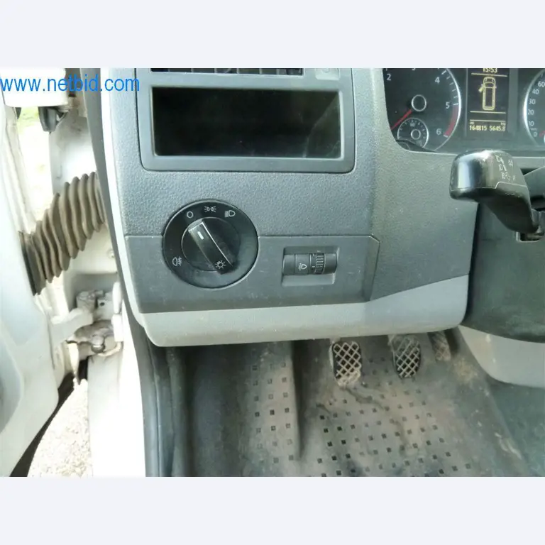 Maschinen und Ausstattung eines Straßenbau Unternehmens-12