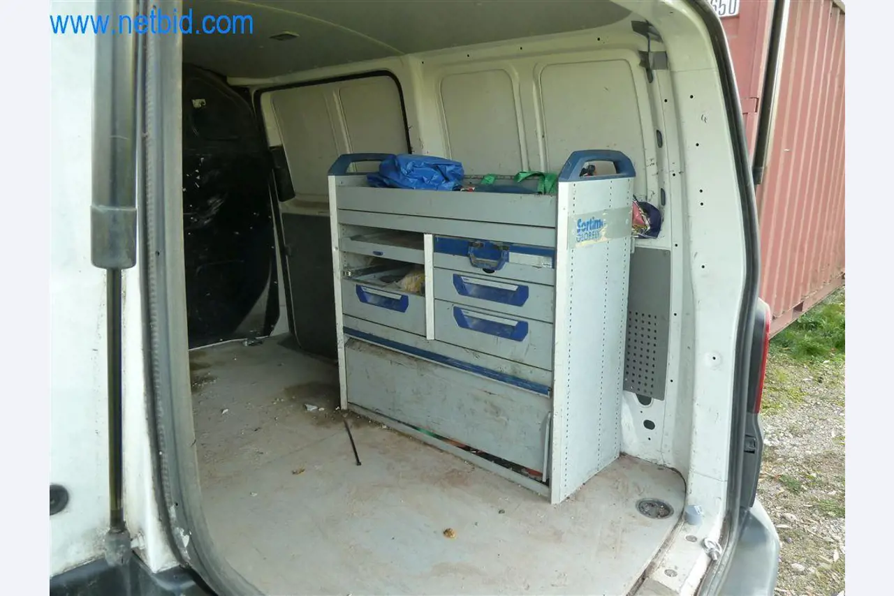 Maschinen und Ausstattung eines Straßenbau Unternehmens-19