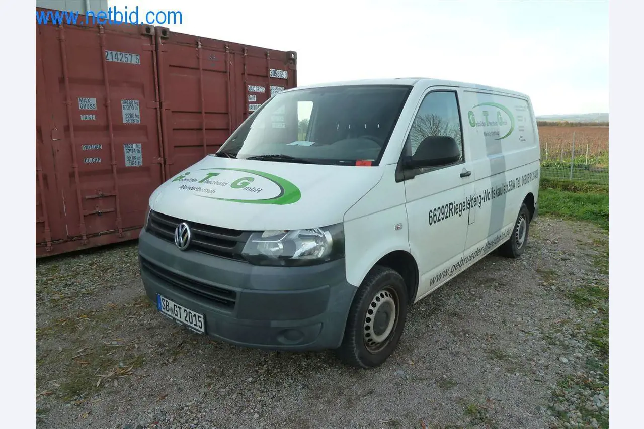 Maschinen und Ausstattung eines Straßenbau Unternehmens-1