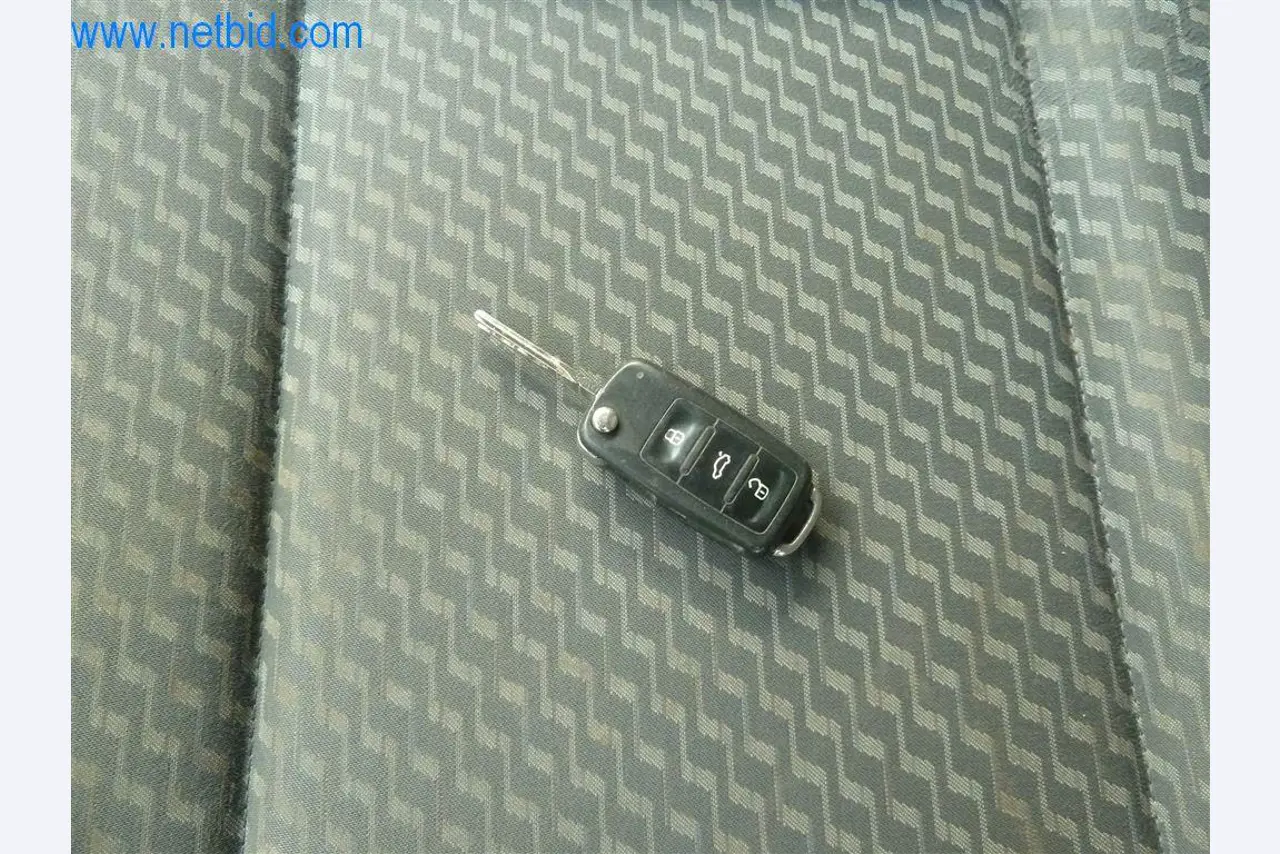 Maschinen und Ausstattung eines Straßenbau Unternehmens-26