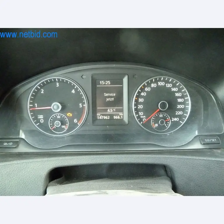 Maschinen und Ausstattung eines Straßenbau Unternehmens-14