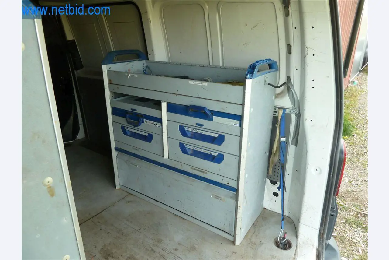 Maschinen und Ausstattung eines Straßenbau Unternehmens-18