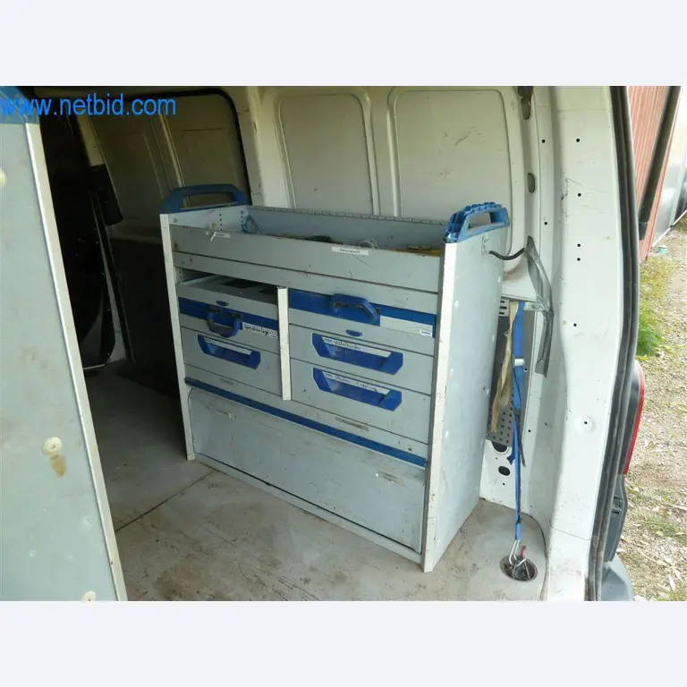 Maschinen und Ausstattung eines Straßenbau Unternehmens-18