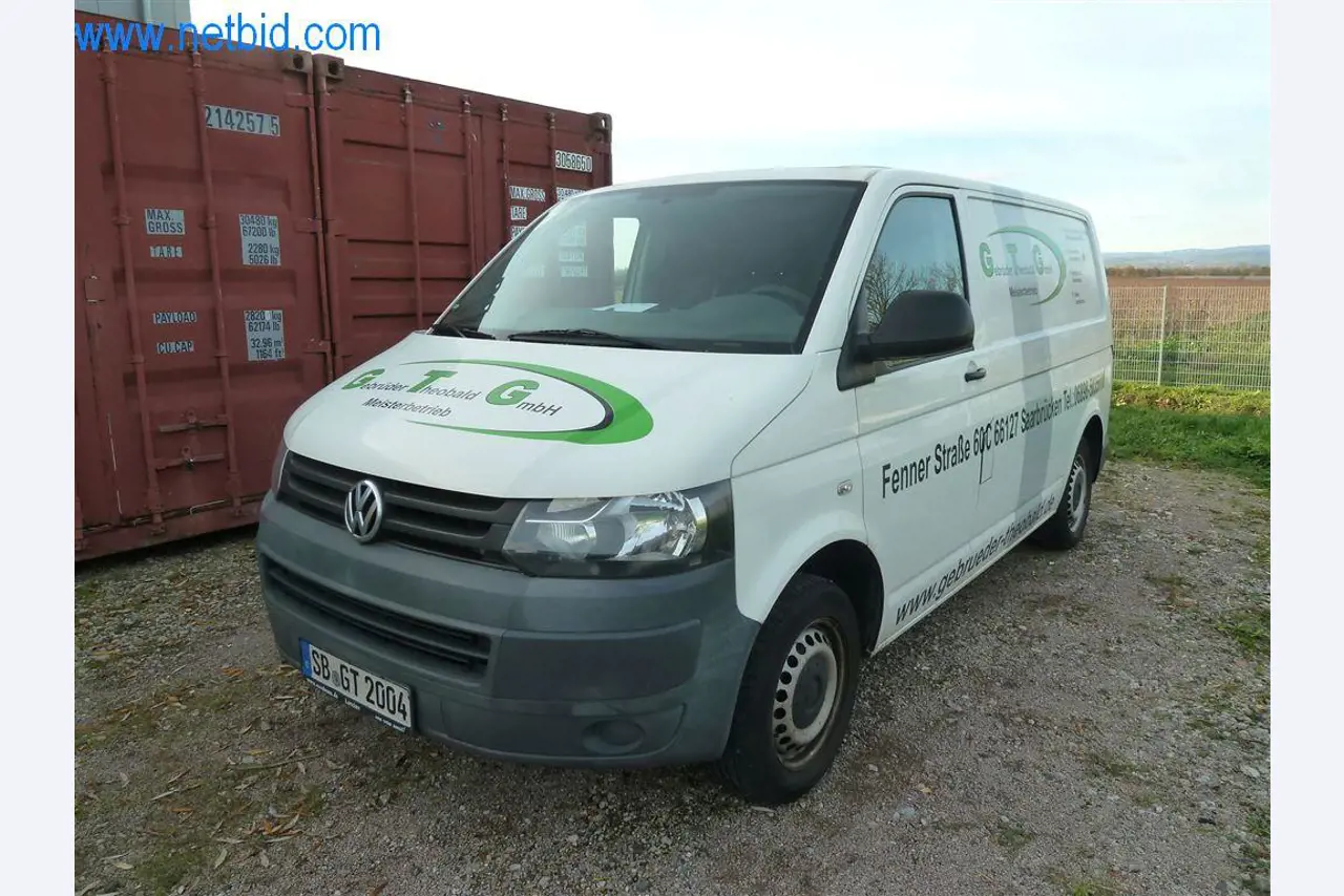 Maschinen und Ausstattung eines Straßenbau Unternehmens-1