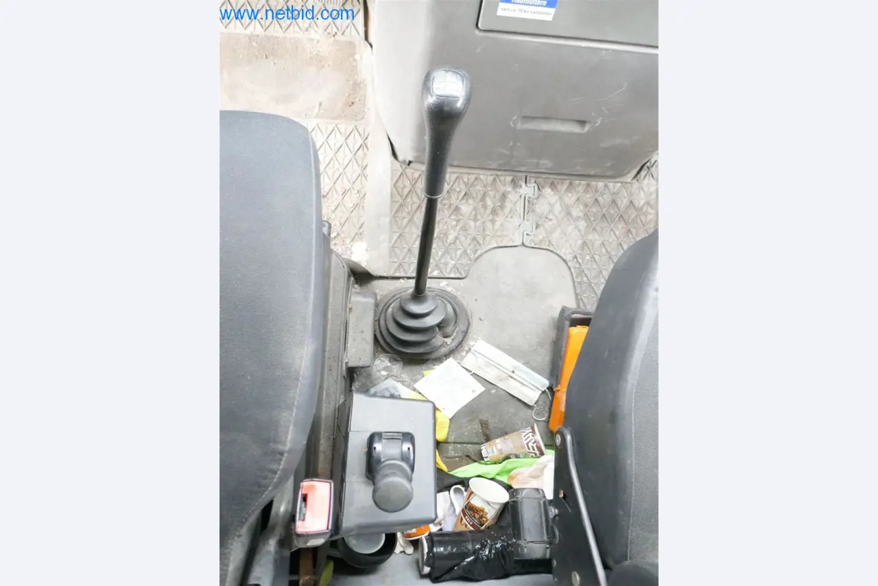 Maszyny i sprzęt firmy zajmującej się budową dróg-12