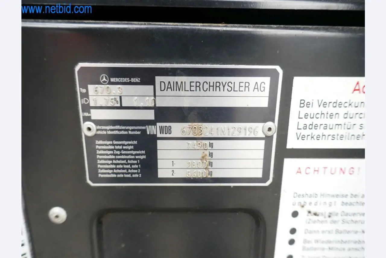 Maszyny i sprzęt firmy zajmującej się budową dróg-15