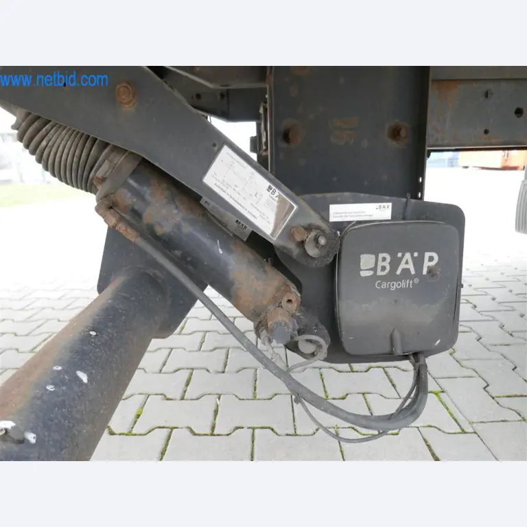 Maszyny i sprzęt firmy zajmującej się budową dróg-16