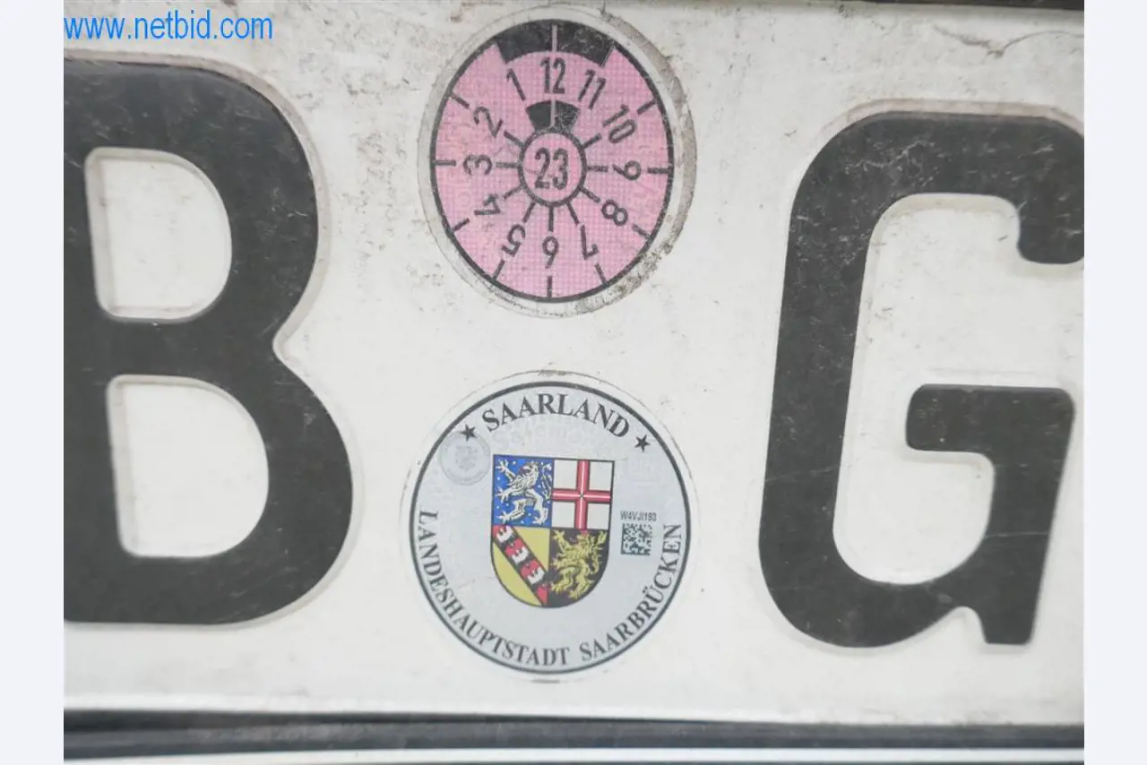 Maszyny i sprzęt firmy zajmującej się budową dróg-19