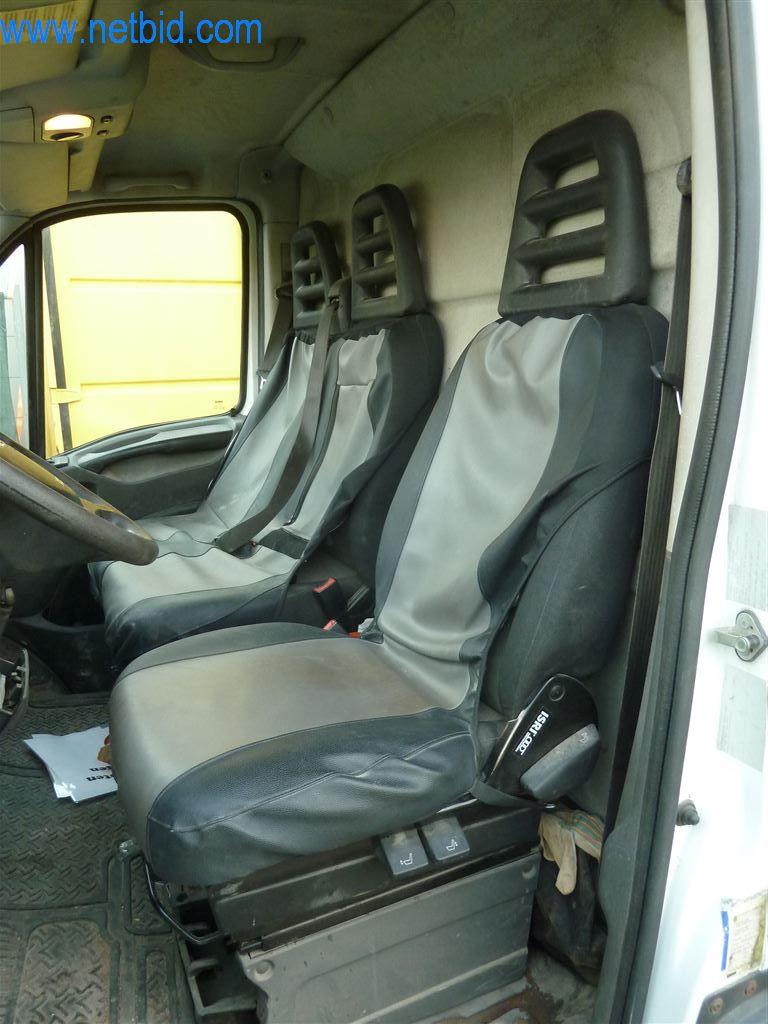 Máquinas y equipos de una empresa de construcción de carreteras-10