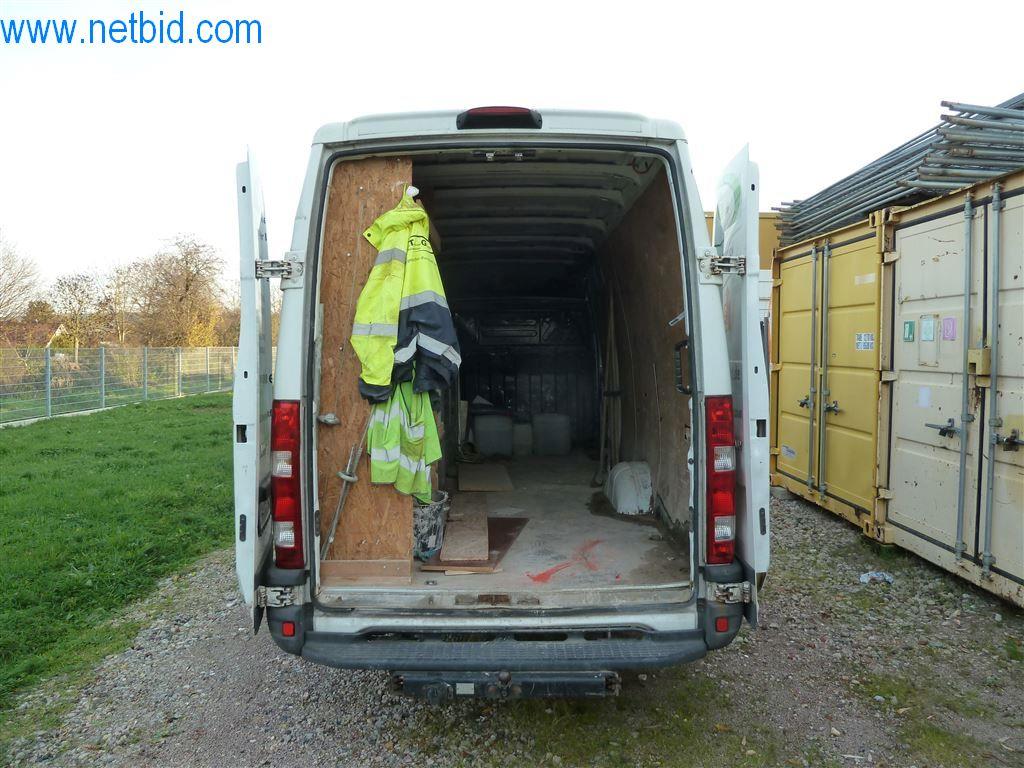 Máquinas y equipos de una empresa de construcción de carreteras-18