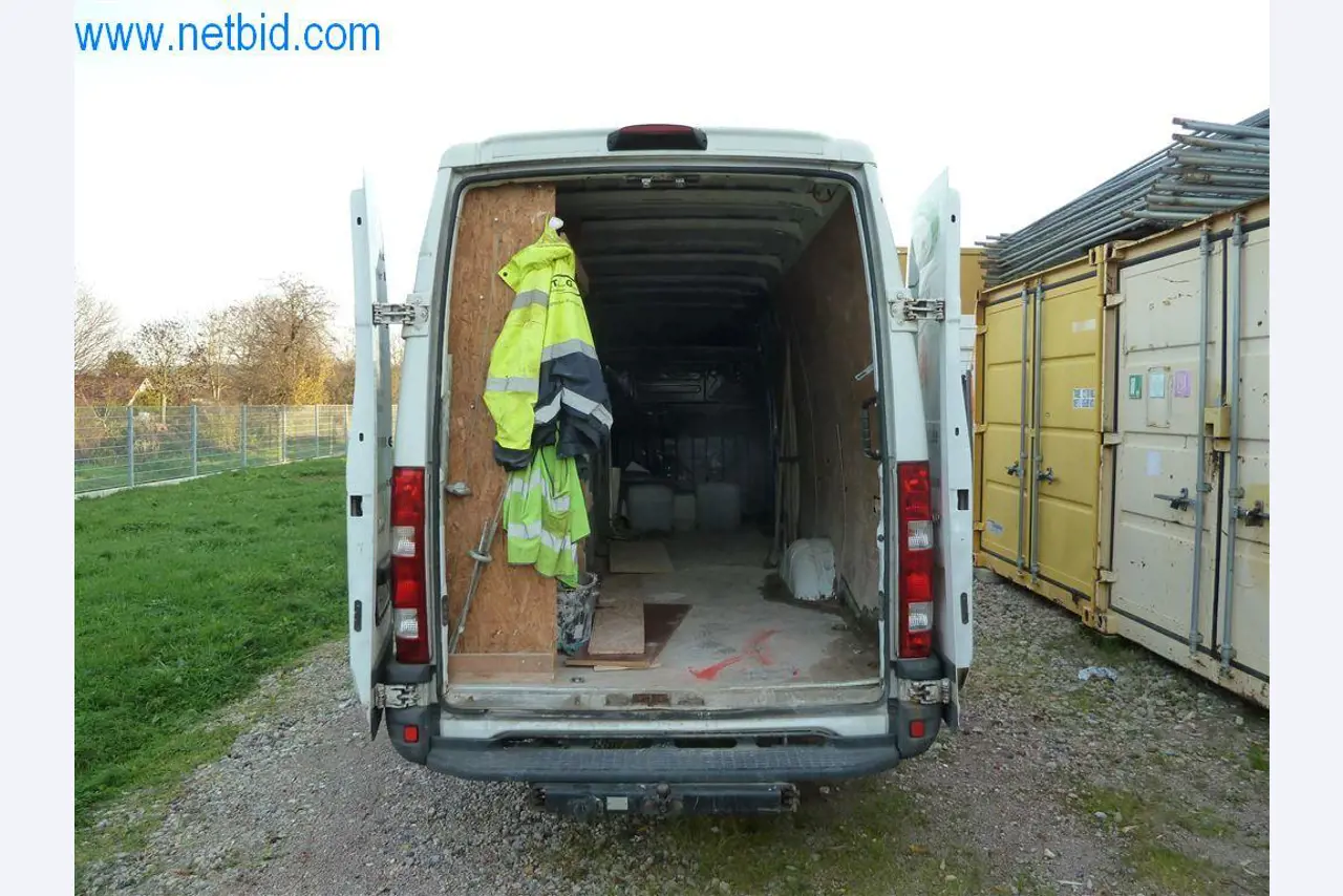 Máquinas y equipos de una empresa de construcción de carreteras-18