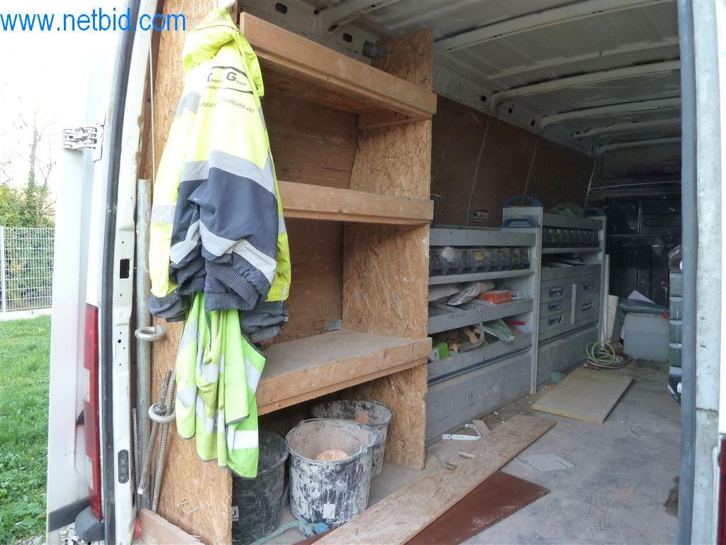 Máquinas y equipos de una empresa de construcción de carreteras-19