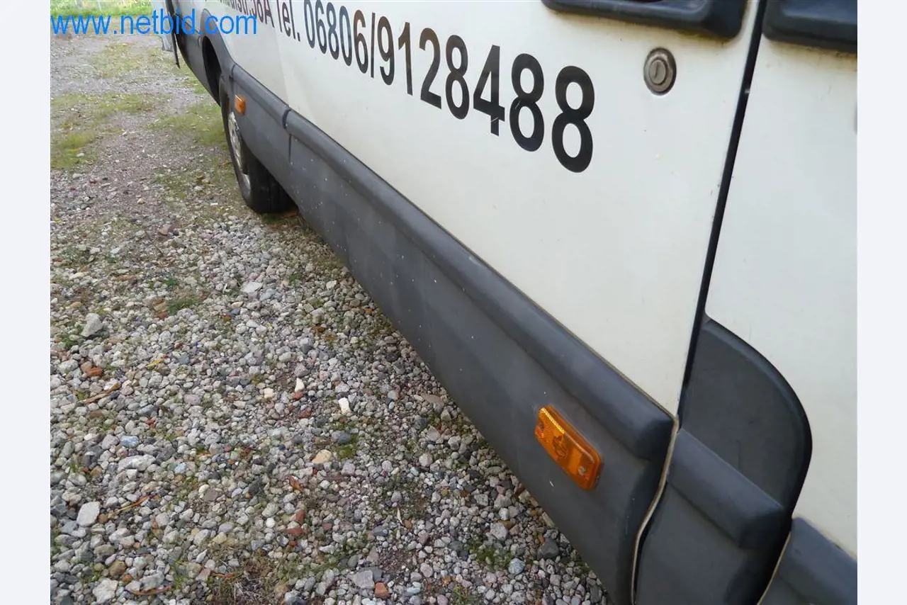 Máquinas y equipos de una empresa de construcción de carreteras-21