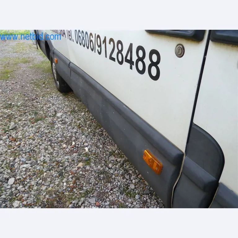 Máquinas y equipos de una empresa de construcción de carreteras-21