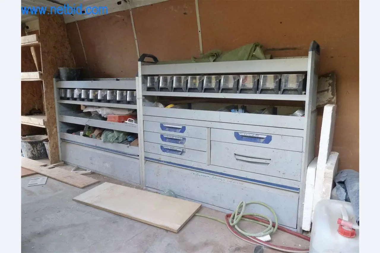 Máquinas y equipos de una empresa de construcción de carreteras-23