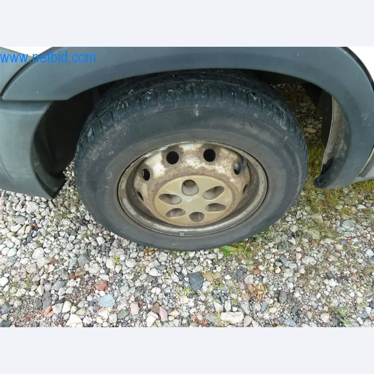 Máquinas y equipos de una empresa de construcción de carreteras-6