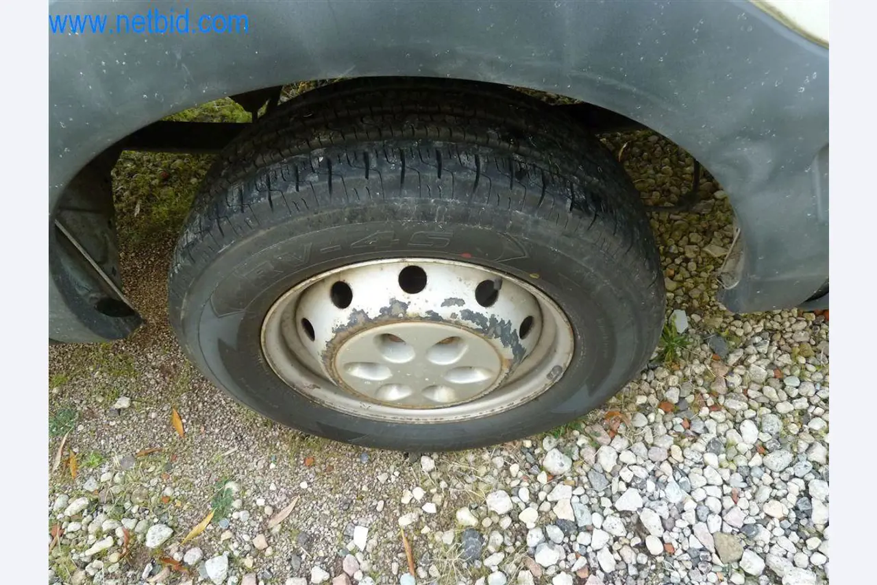 Máquinas y equipos de una empresa de construcción de carreteras-8