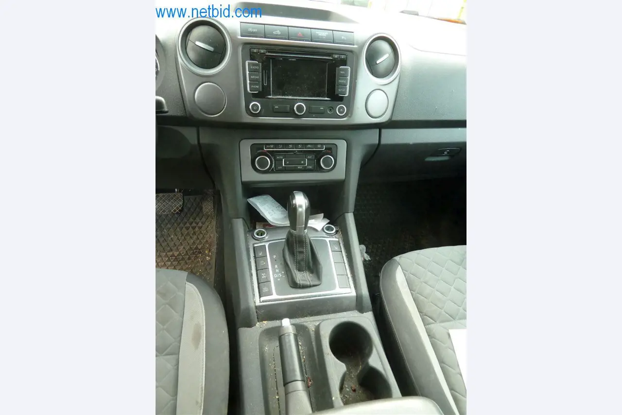 Máquinas e equipamento de uma empresa de construção de estradas-17