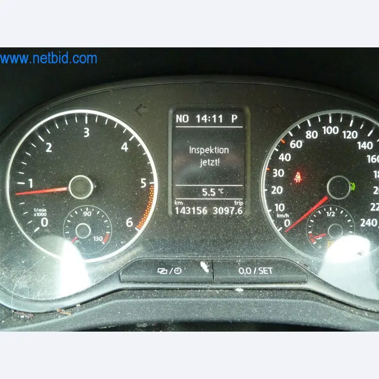 Máquinas e equipamento de uma empresa de construção de estradas-24