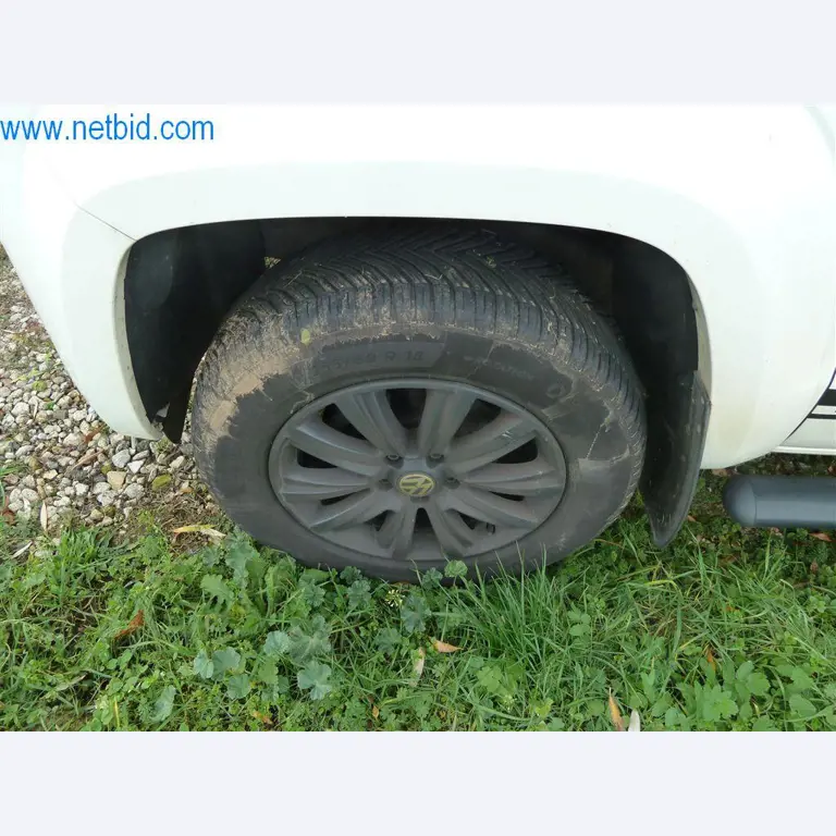 Máquinas e equipamento de uma empresa de construção de estradas-6