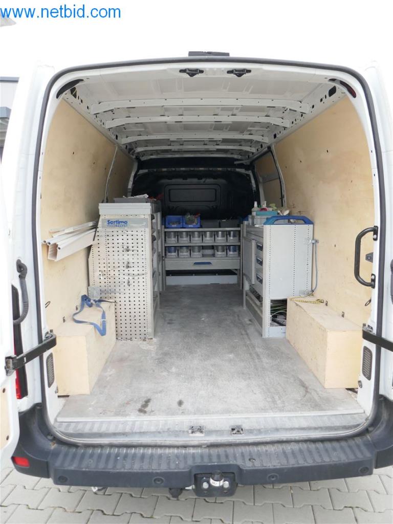 Máquinas e equipamento de uma empresa de construção de estradas-15