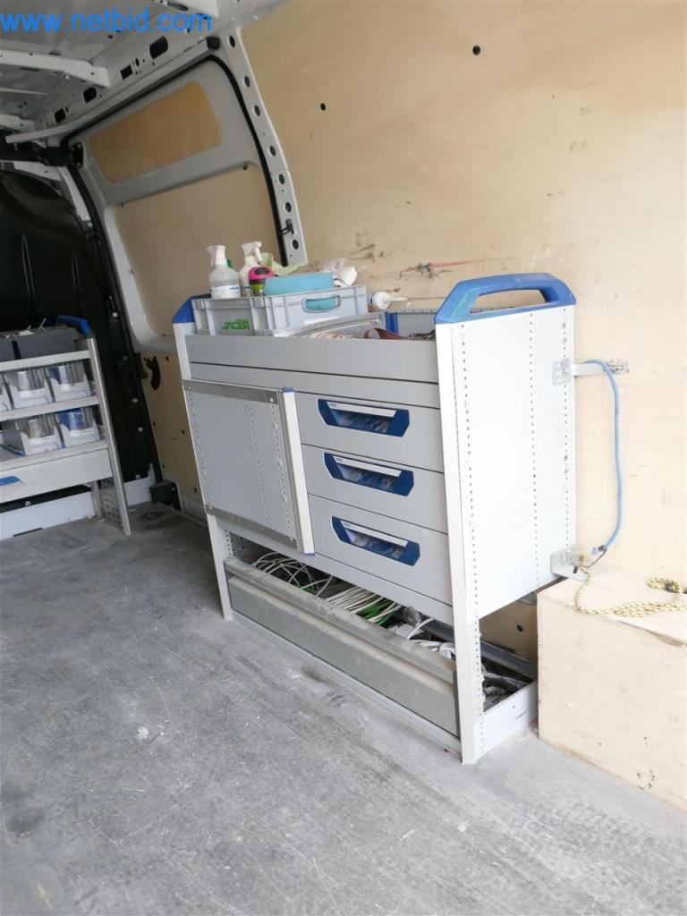 Máquinas e equipamento de uma empresa de construção de estradas-17