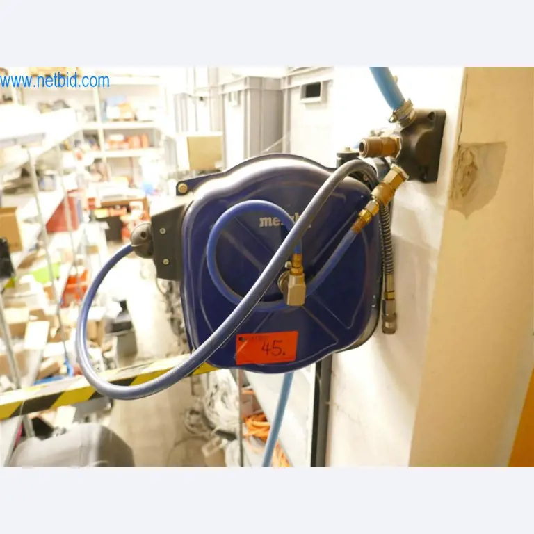 Máquinas y equipos de una empresa de construcción de carreteras-3