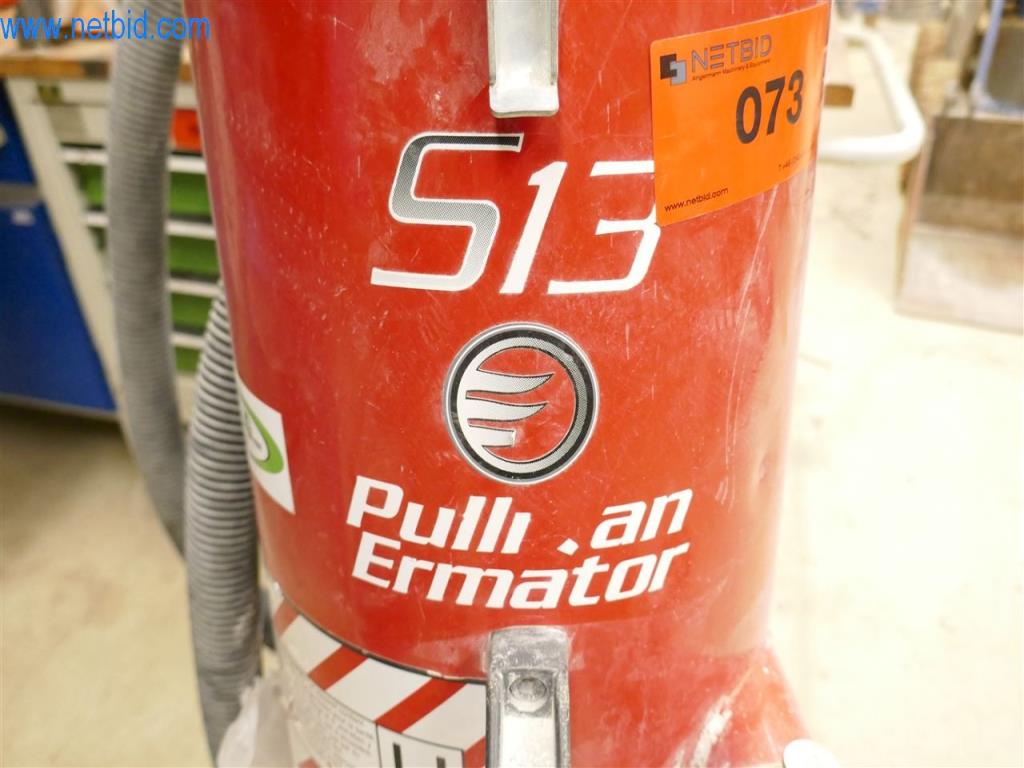 Maschinen und Ausstattung eines Straßenbau Unternehmens-2