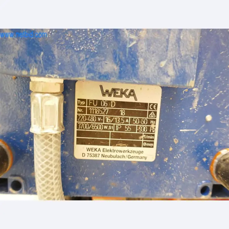 Máquinas e equipamento de uma empresa de construção de estradas-5