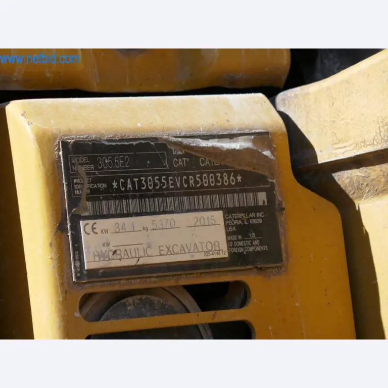 Máquinas y equipos de una empresa de construcción de carreteras-14