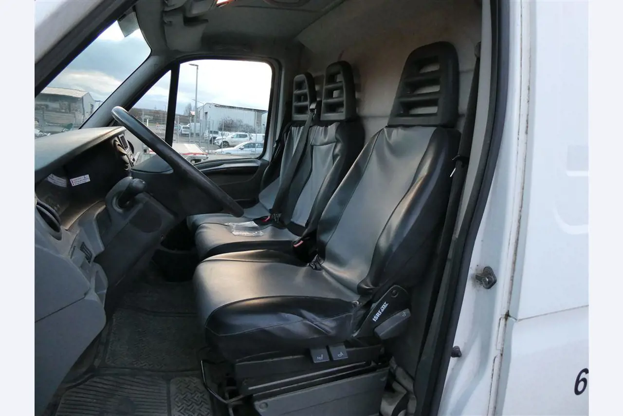 Maszyny i sprzęt firmy zajmującej się budową dróg-11