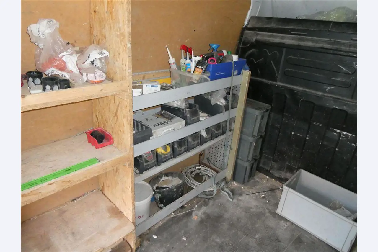 Maszyny i sprzęt firmy zajmującej się budową dróg-21