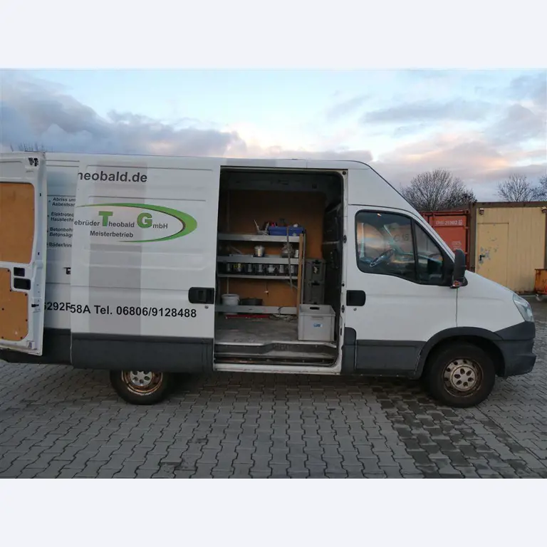 Maszyny i sprzęt firmy zajmującej się budową dróg-22