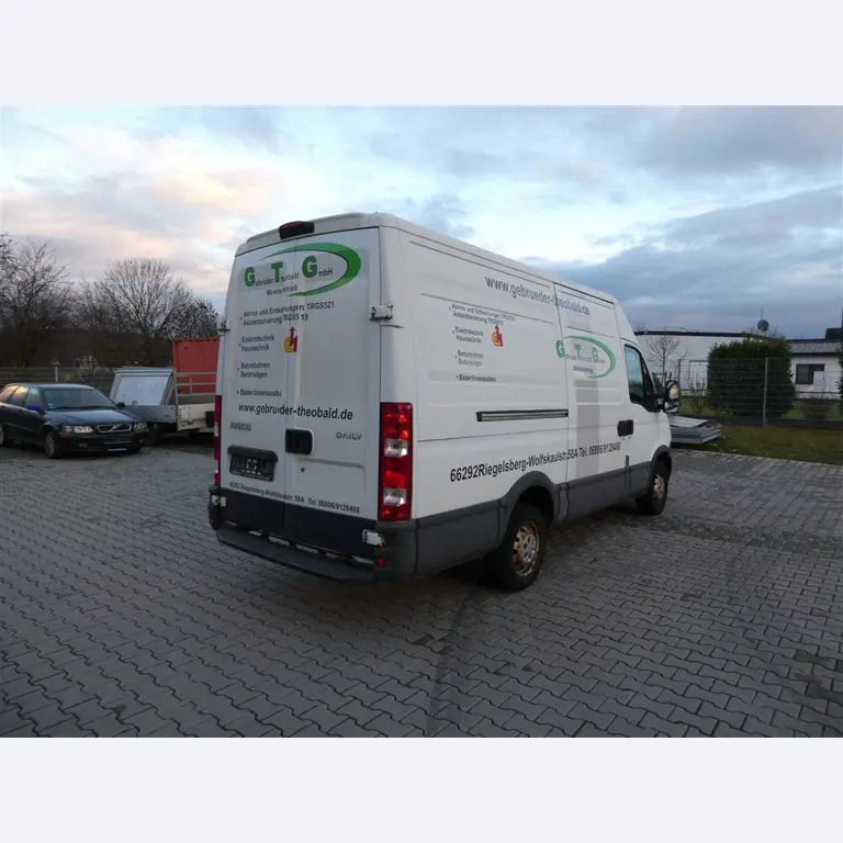 Maszyny i sprzęt firmy zajmującej się budową dróg-4