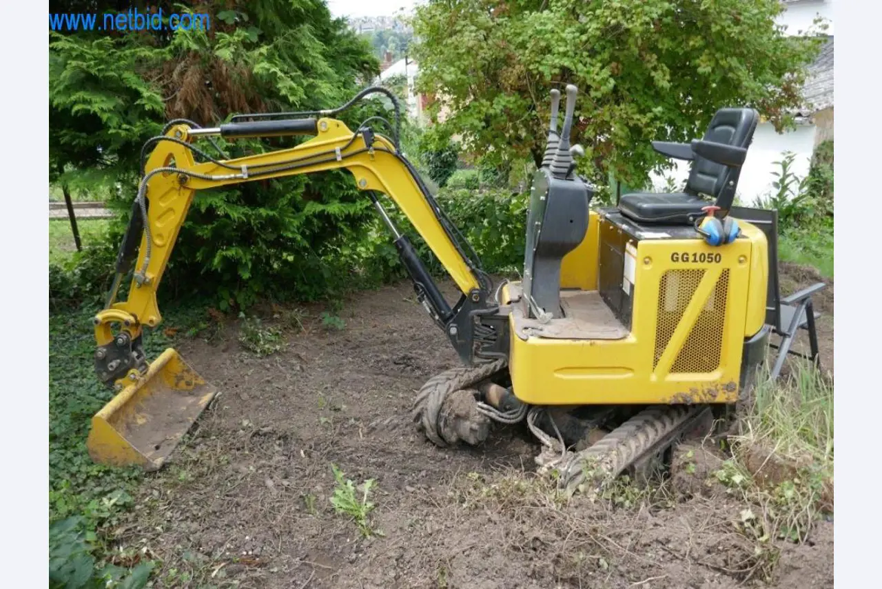 Máquinas e equipamento de uma empresa de construção de estradas-1