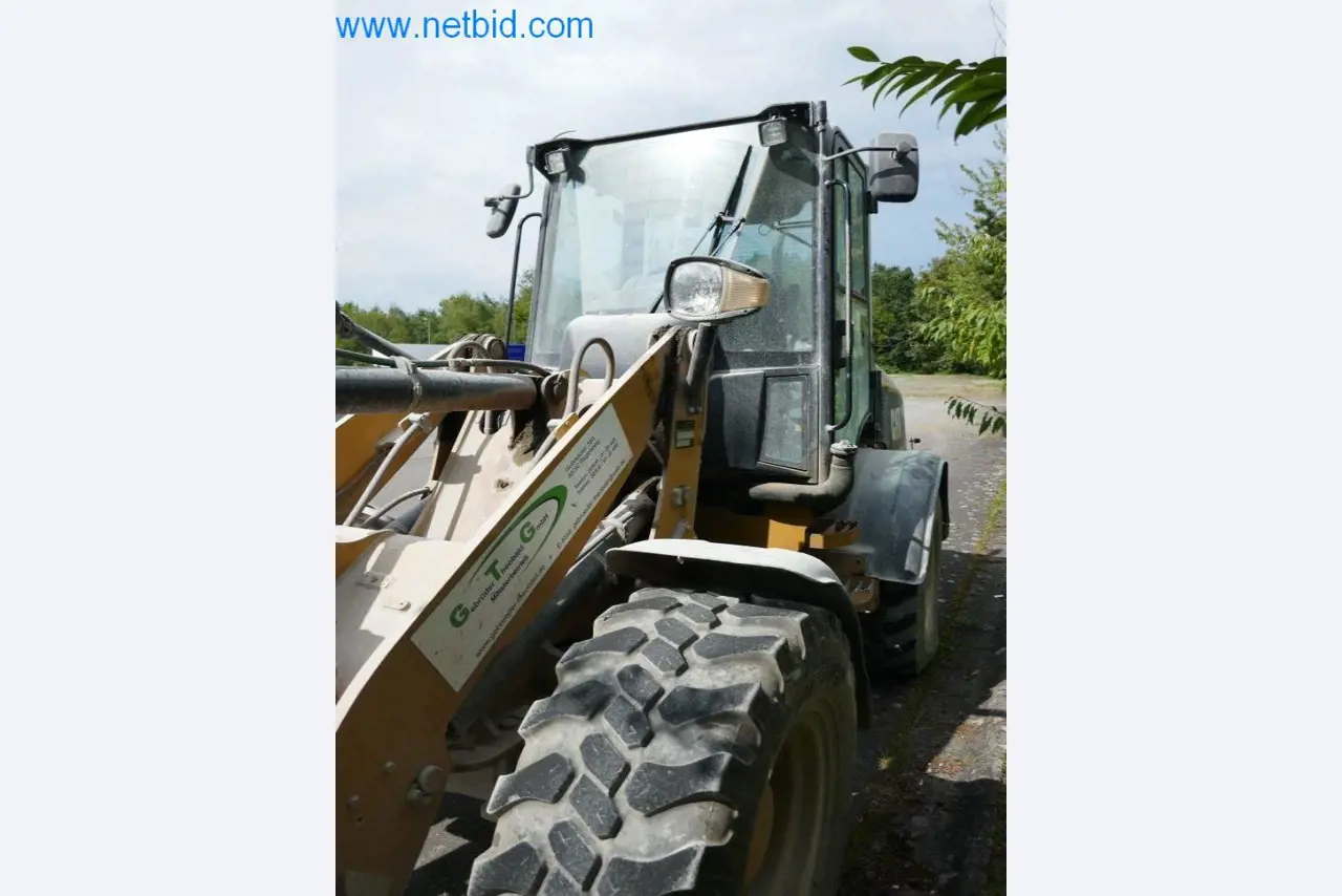 Stroji in oprema podjetja za gradnjo cest-12