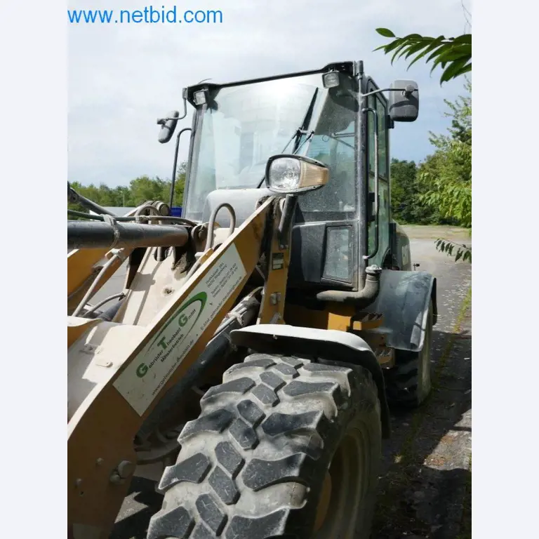 Stroji in oprema podjetja za gradnjo cest-12