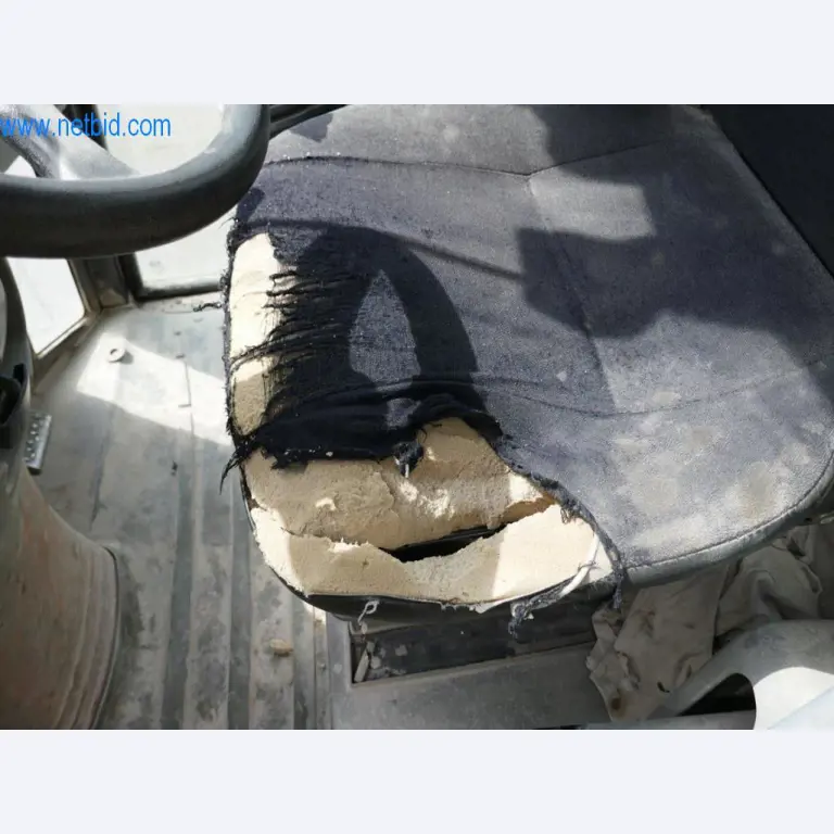 Stroji in oprema podjetja za gradnjo cest-14